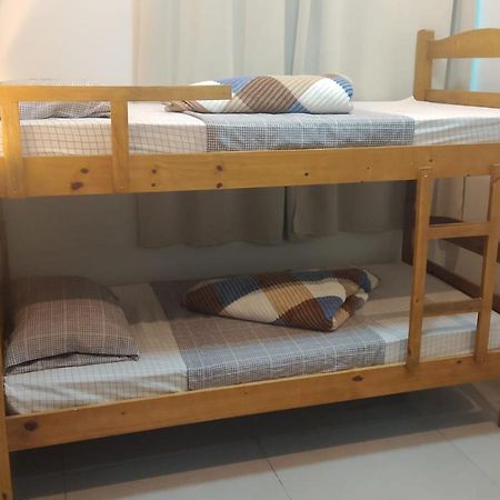 Guaru Inn Hostel กัวรูยุส ภายนอก รูปภาพ