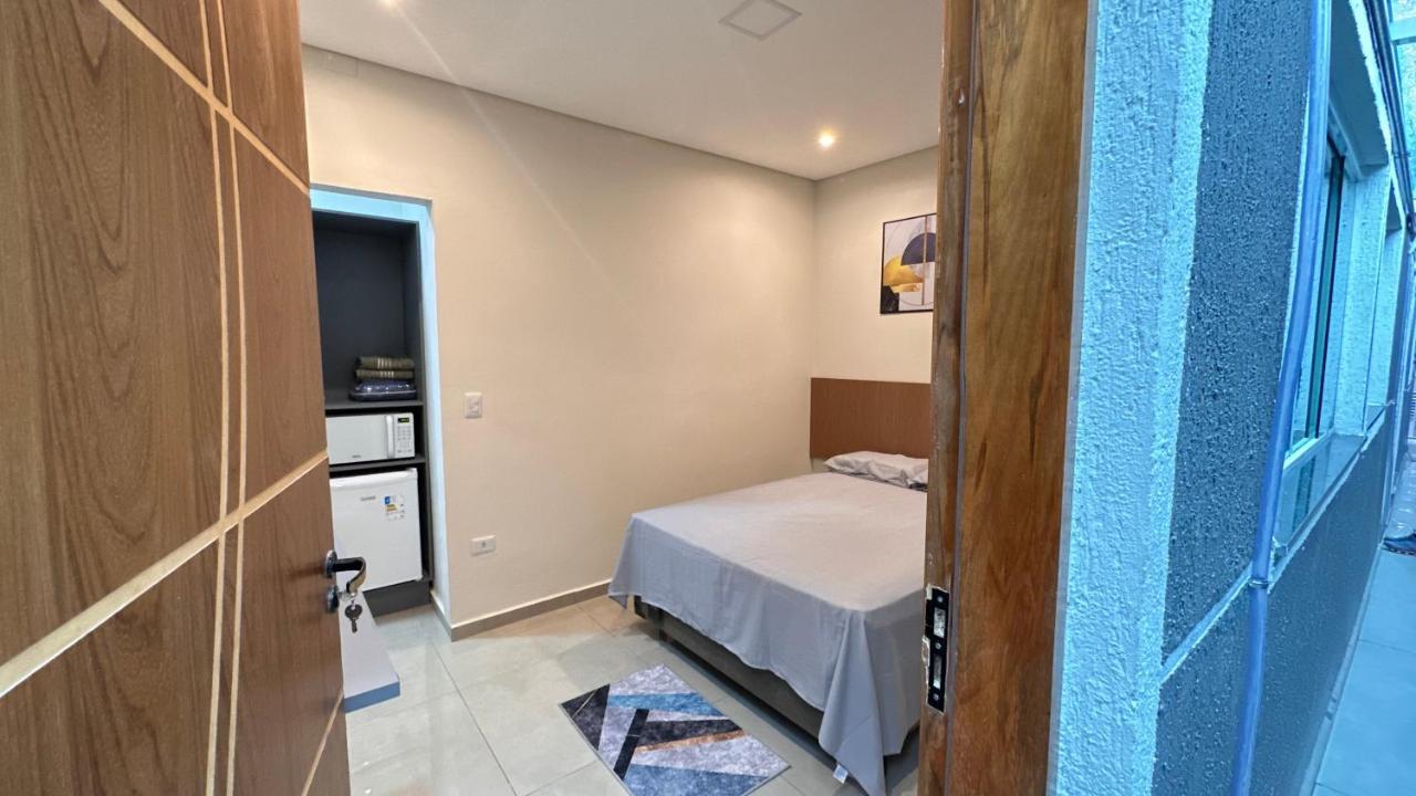 Guaru Inn Hostel กัวรูยุส ภายนอก รูปภาพ